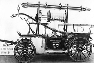 4-rädrige Überlandspritze von 1904