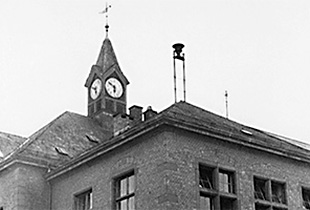 Bild um 1935: die alte Schule in der Schulstraße (Bildrechte: Freiwillige Feuerwehr Ginsheim/Rhein e.V.)